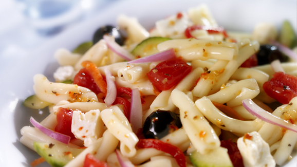 Hunt’s Chilled Tomato and Vegetable Pasta Salad | Dollar General Easy Meals